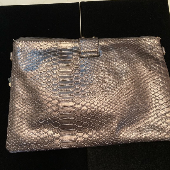CARLO G STUDDED Envelope clutch. 
Faux snake in Pewter NO strap sorry - Picture 3 of 4